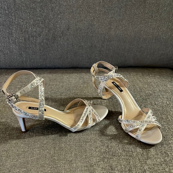 Never worn, Alex Marie ankle strap satin beaded heels. Size 7 - Picture 1 of 3